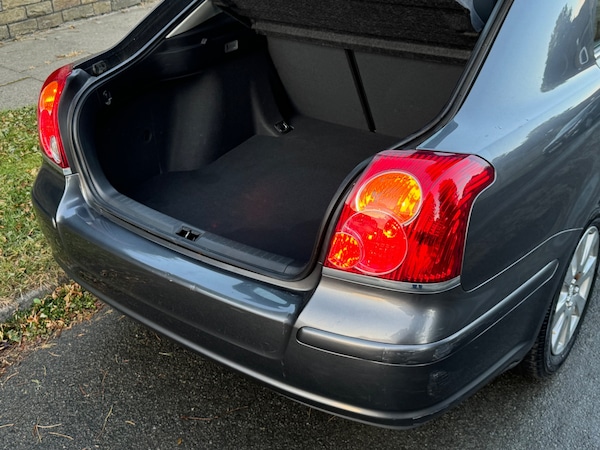 Used Toyota Avensis 2008 for sale - 71991735: Photo 13