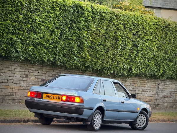 Used Toyota Carina II 1991 for sale - 74656517: Photo 3