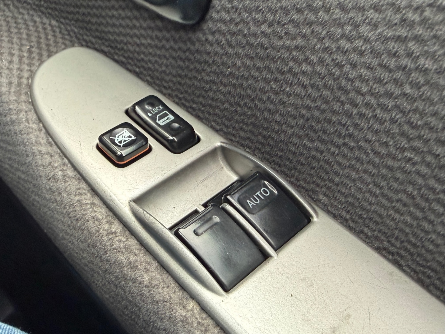 Used Toyota HiAce 2011 for sale - 77736182: Photo 13