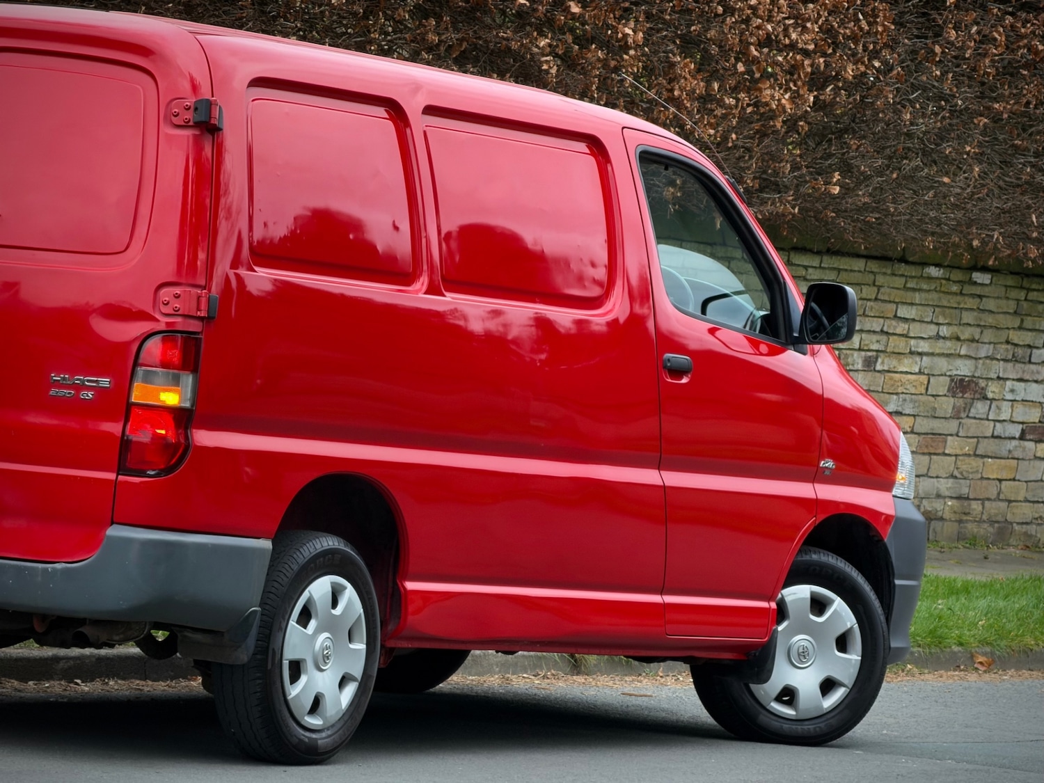 Used Toyota HiAce 2011 for sale - 77736182: Photo 9