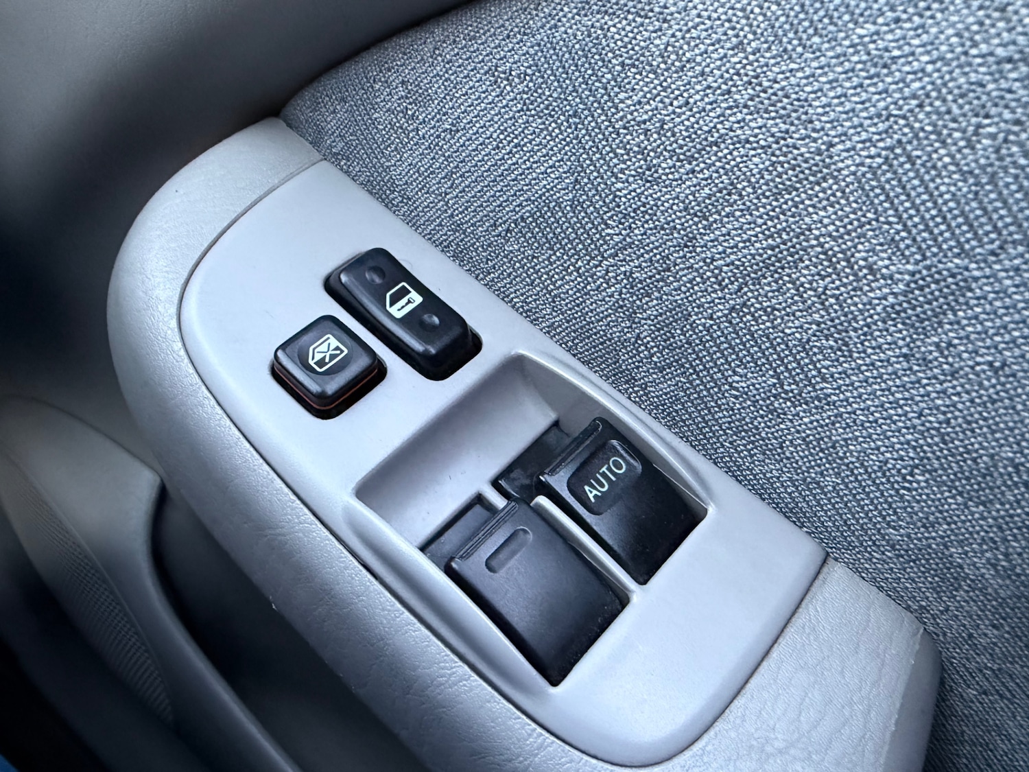 Used Toyota Corolla 2001 for sale - 76596112: Photo 16