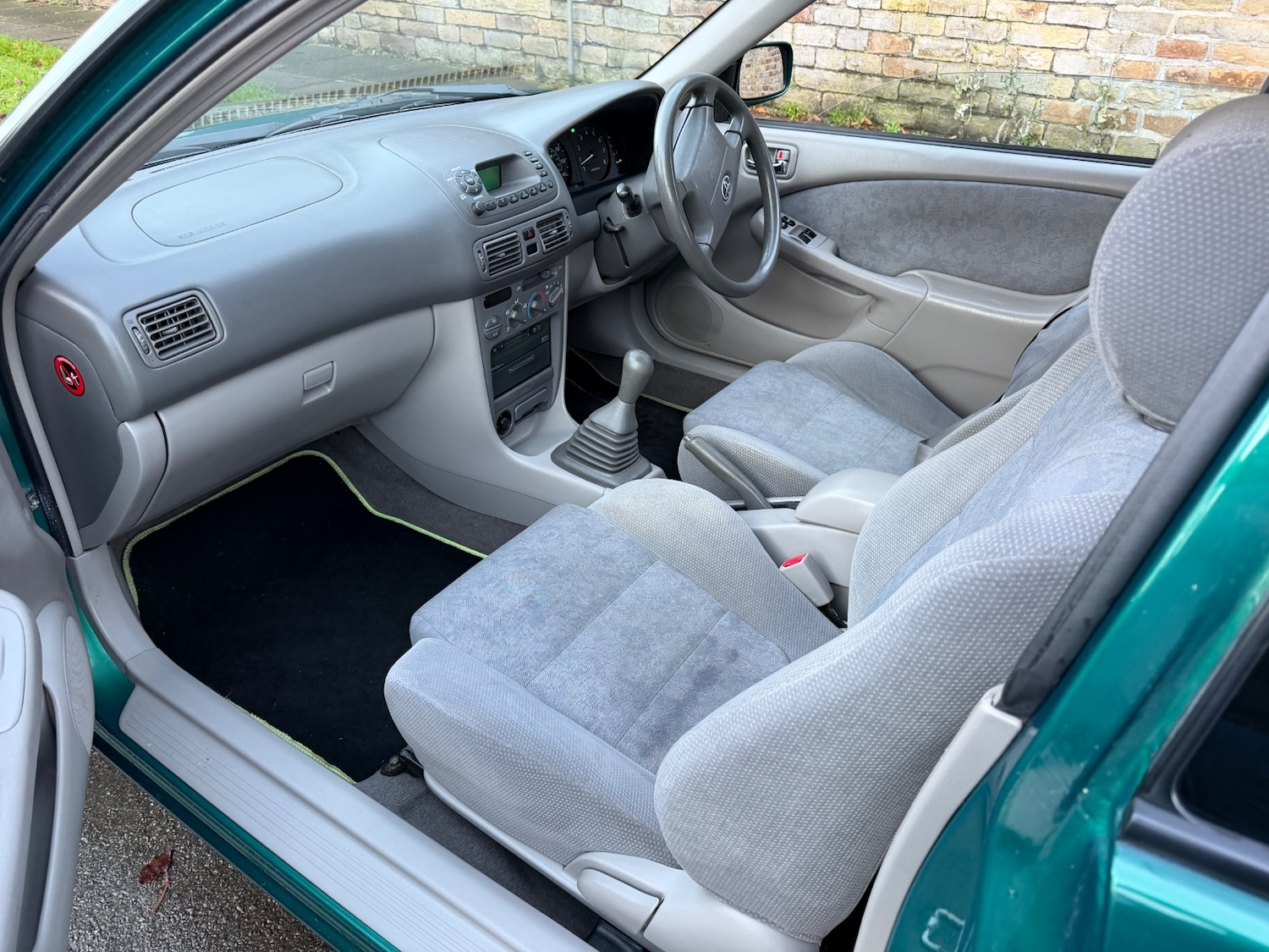 Used Toyota Corolla 2001 for sale - 76596112: Photo 7