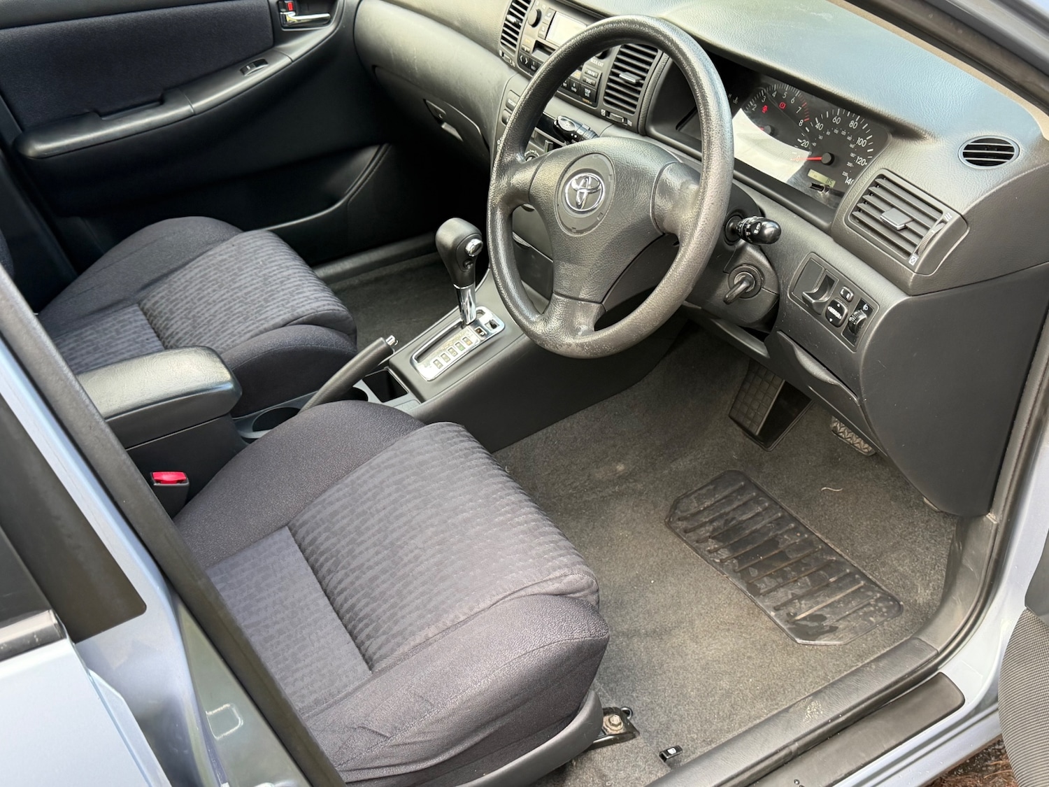 Used Toyota Corolla 2003 for sale - 76594589: Photo 8