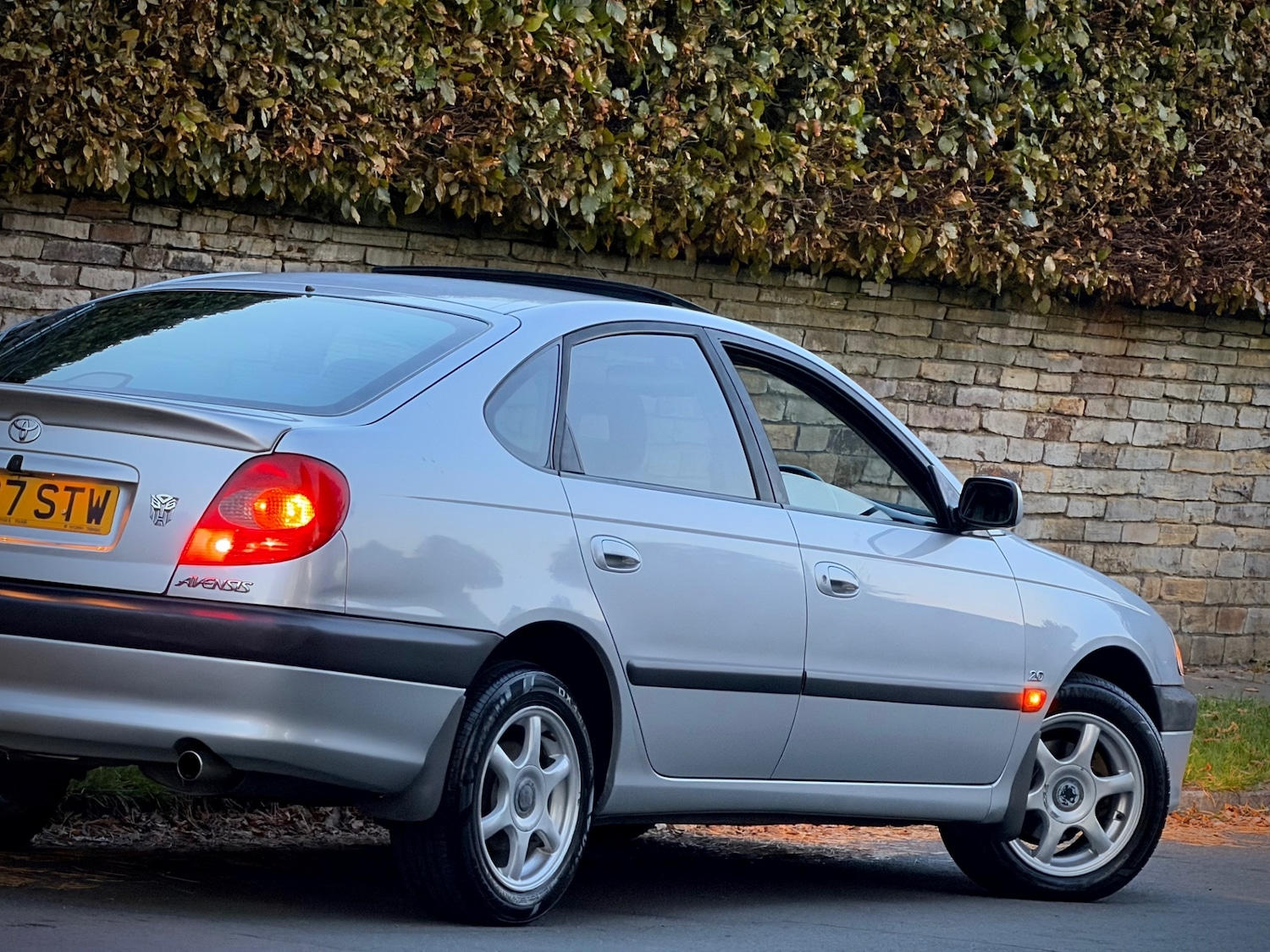 Used Toyota Avensis 1998 for sale - 76249722: Photo 13