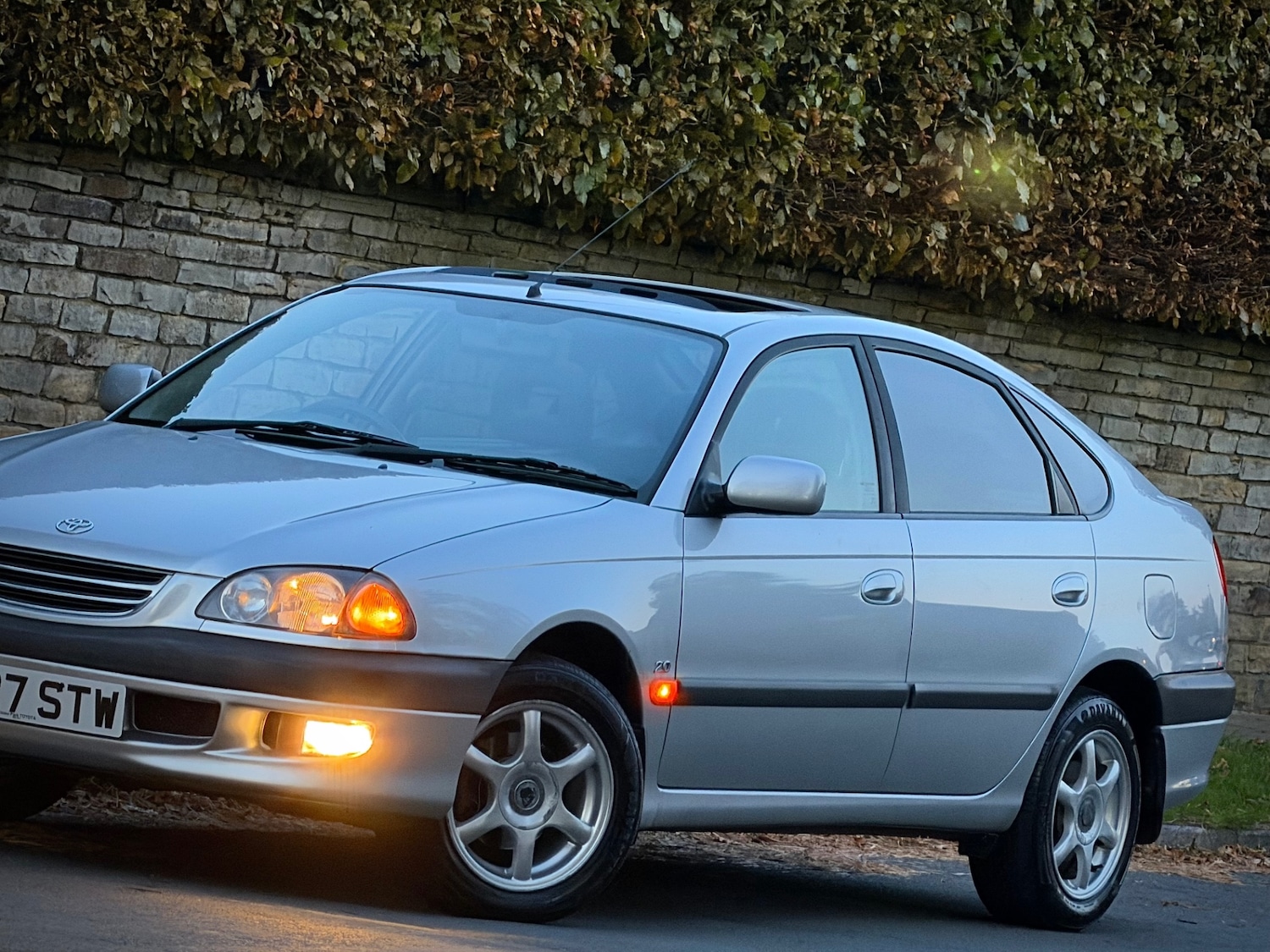 Used Toyota Avensis 1998 for sale - 76249722: Photo 14