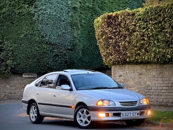 Toyota - Avensis