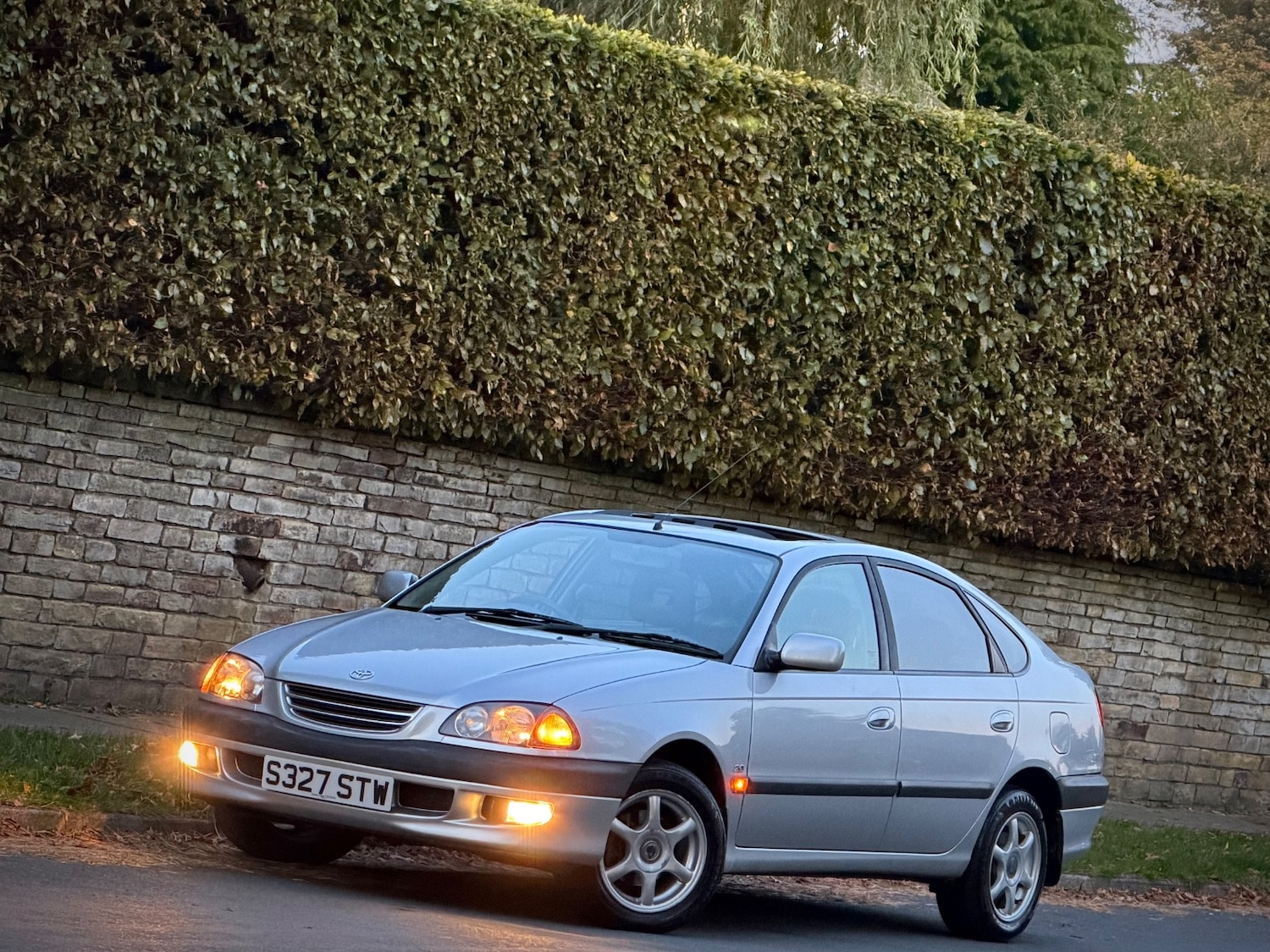 Used Toyota Avensis 1998 for sale - 76249722: Photo 6