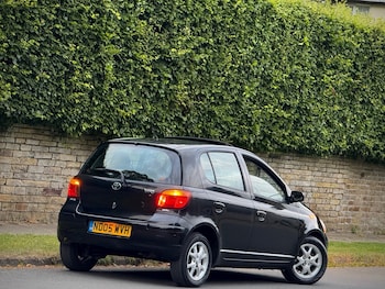 Used Toyota Yaris 2005 for sale - 75165683: Photo