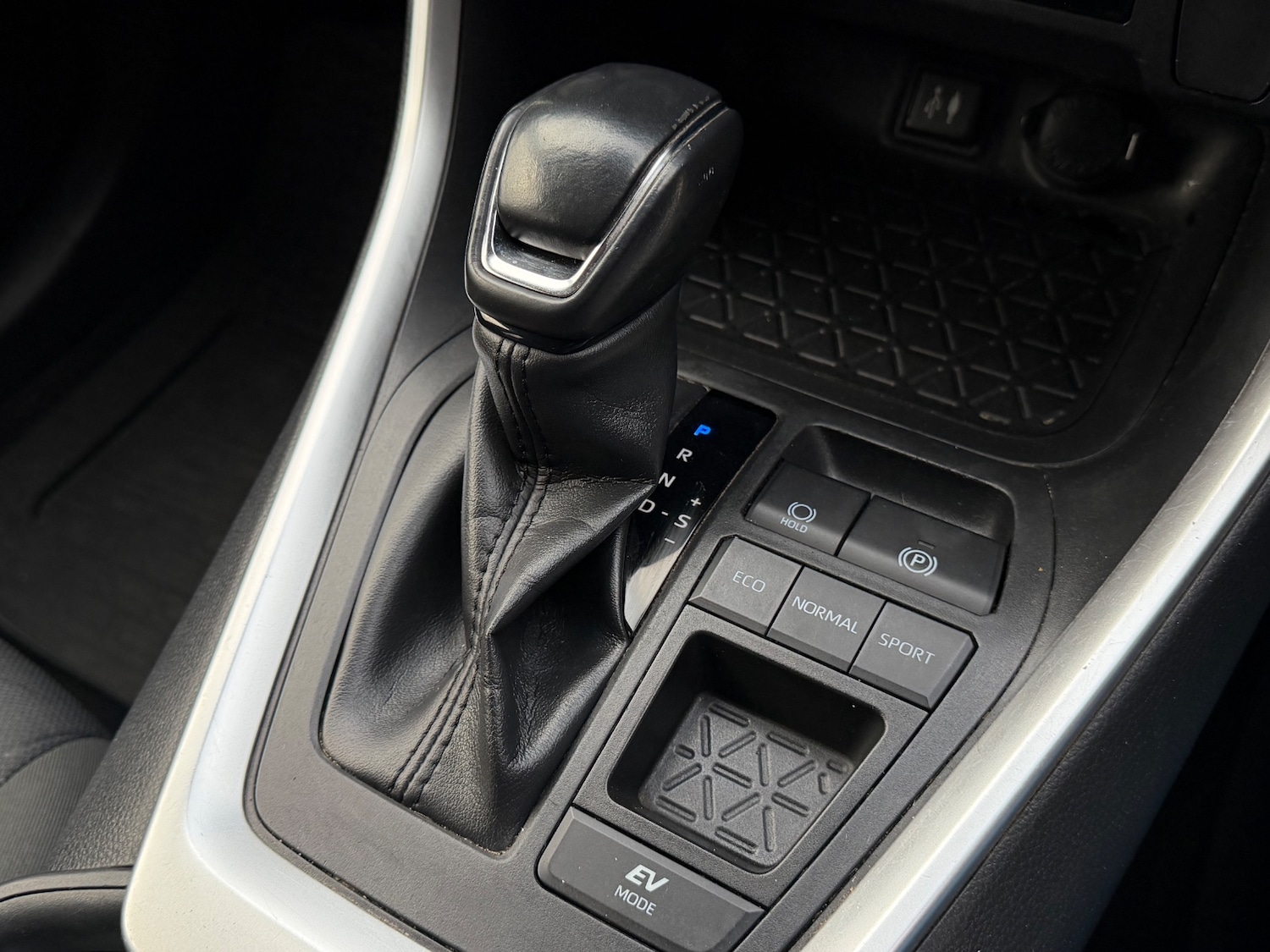 Used Toyota RAV4 2019 for sale - 77046263: Photo 18