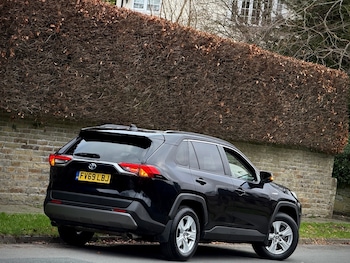 Used Toyota RAV4 2019 for sale - 77046263: Photo