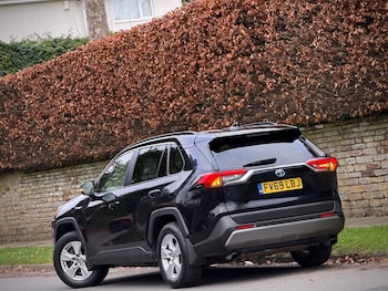 Used Toyota RAV4 2019 for sale - 77046263: Photo