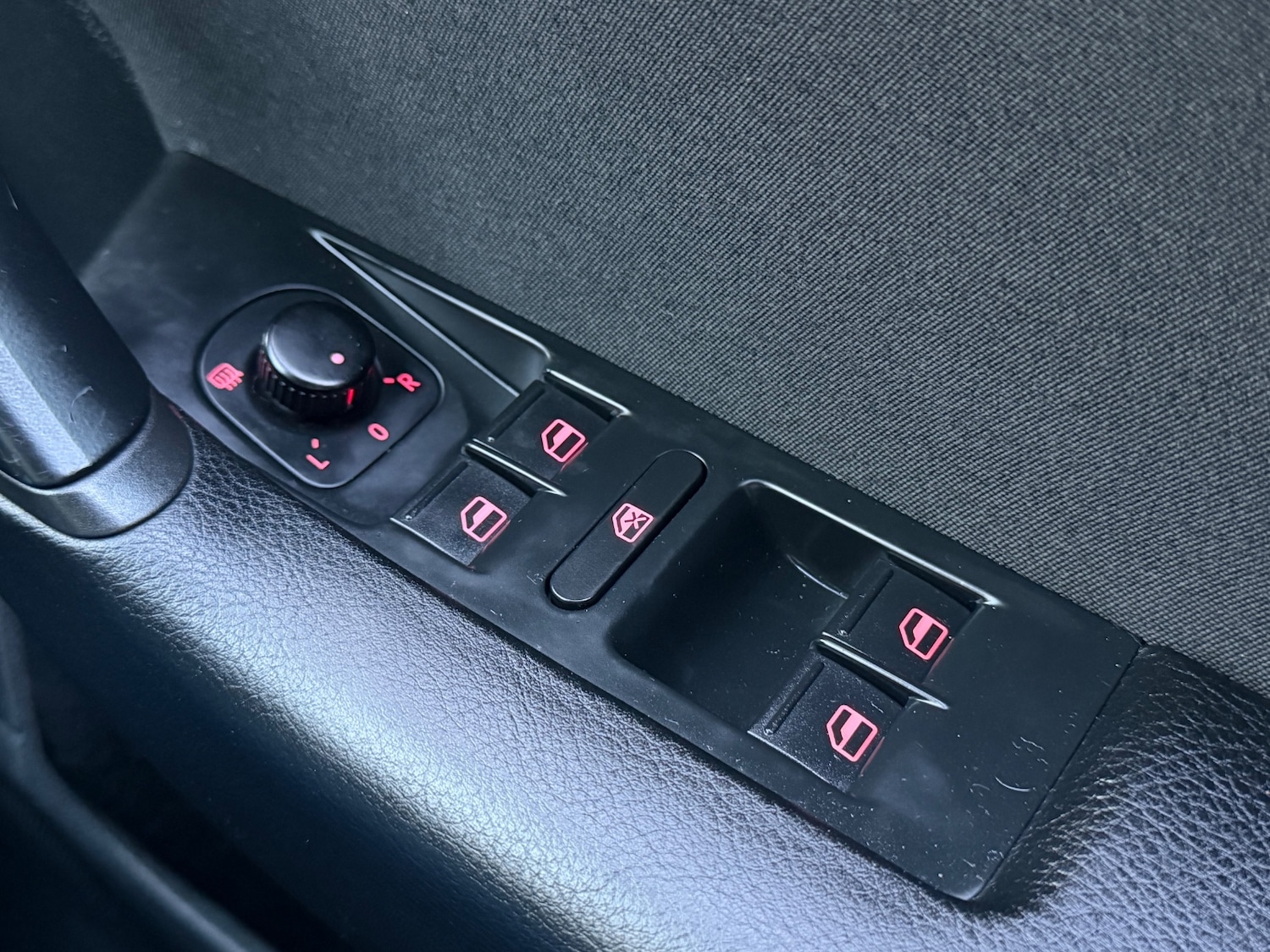 Used Volkswagen Passat 2013 for sale - 77766595: Photo 16