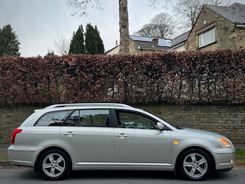 Used Toyota Avensis 2003 for sale - 76504330: Photo