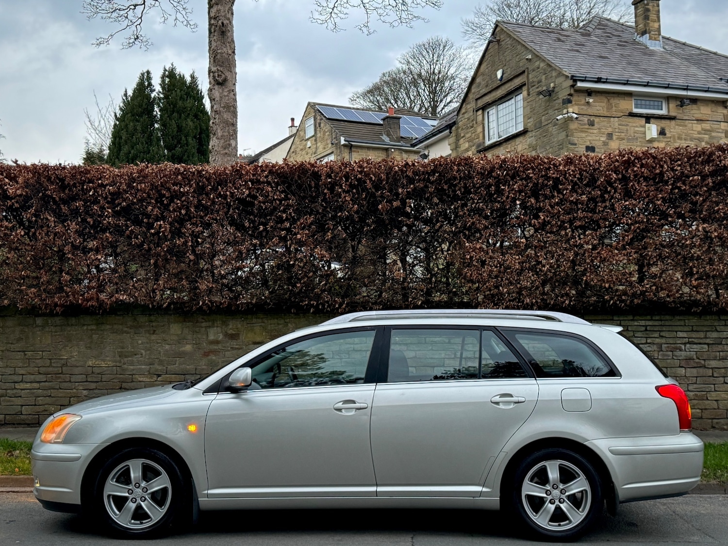 Used Toyota Avensis 2003 for sale - 76504330: Photo 5