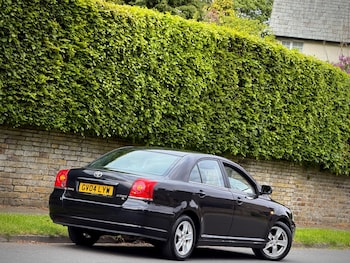 Used Toyota Avensis 2004 for sale - 78633910: Photo