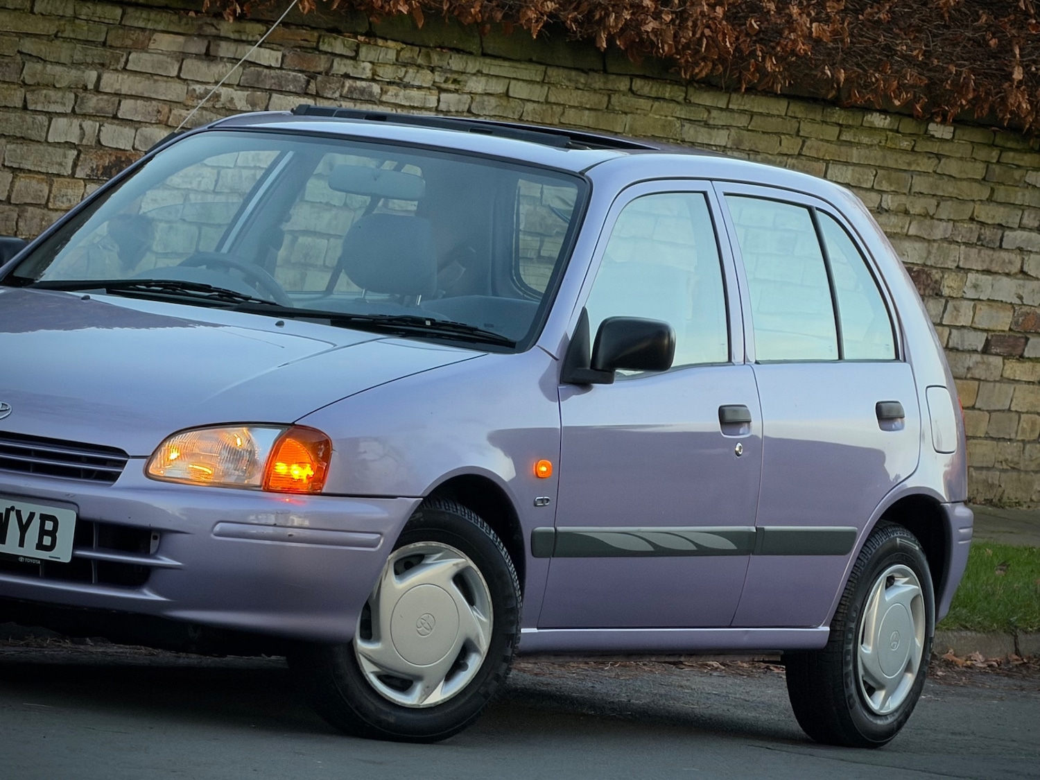 Used Toyota Starlet 1997 for sale - 77084295: Photo 12