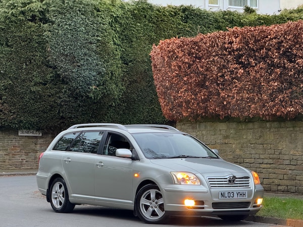Used Toyota Avensis 2003 for sale - 70162914: Photo 1