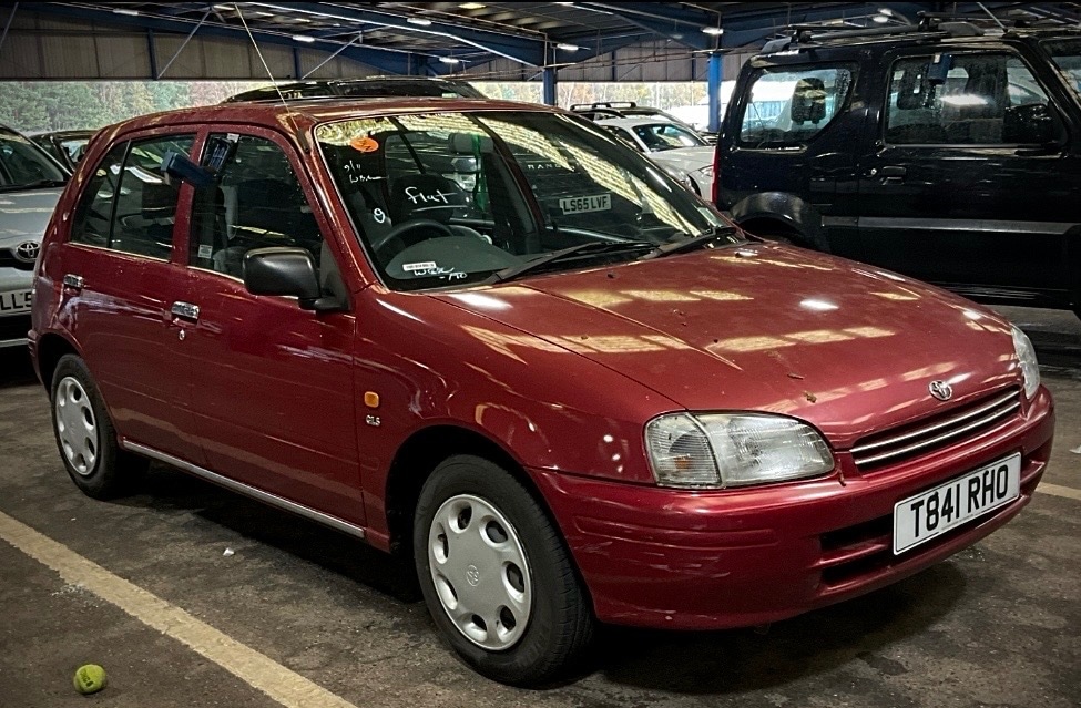 Used Toyota Starlet 1999 for sale - 76565932: Photo 1