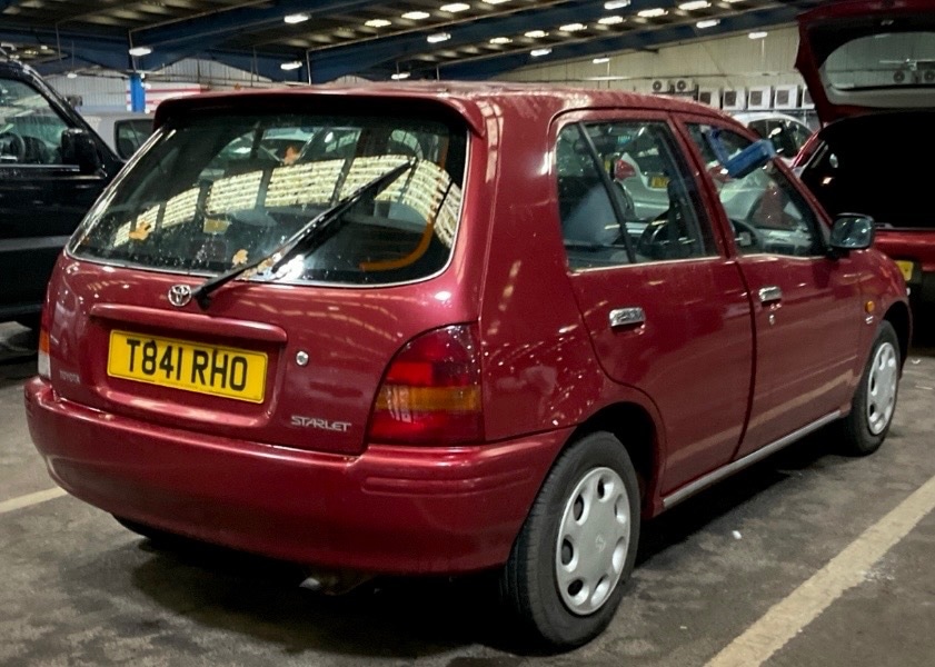 Used Toyota Starlet 1999 for sale - 76565932: Photo 3