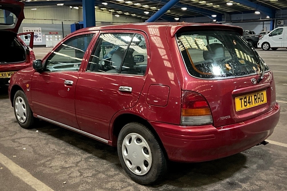 Used Toyota Starlet 1999 for sale - 76565932: Photo 4