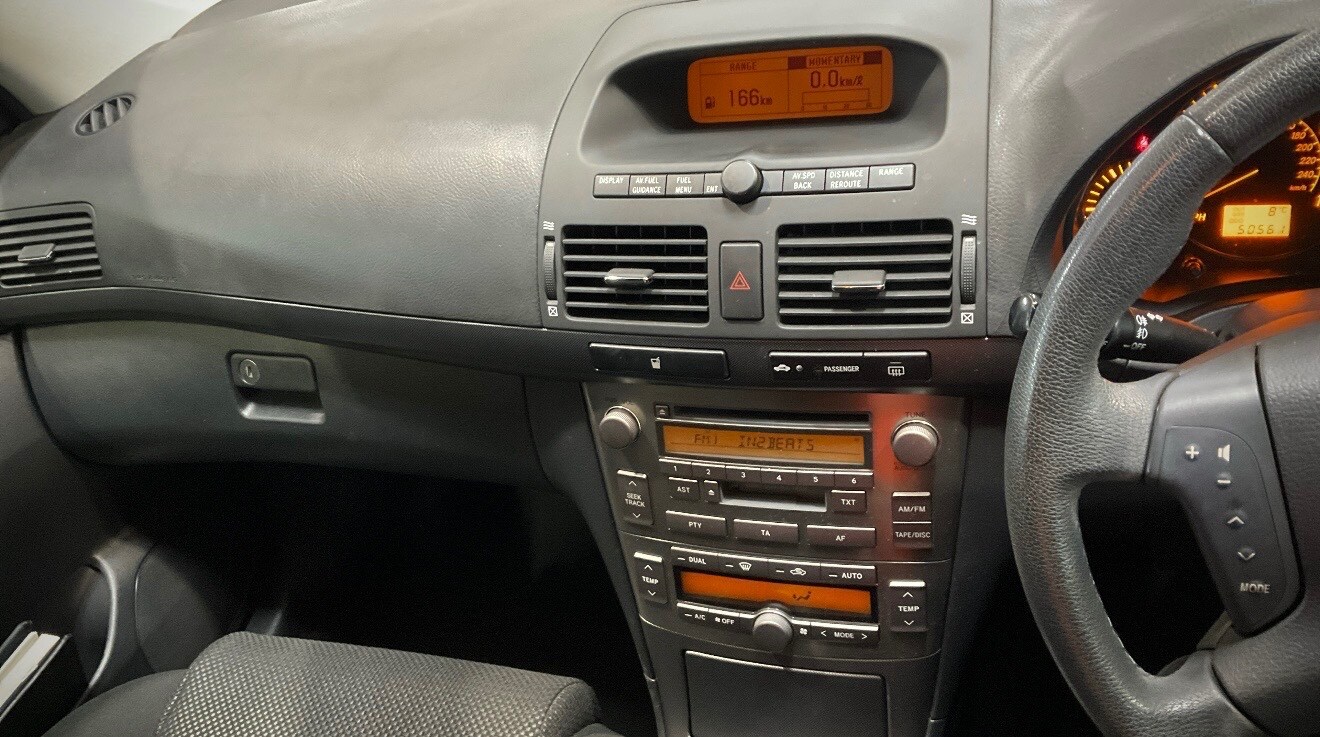 Used Toyota Avensis 2003 for sale - 77432060: Photo 10