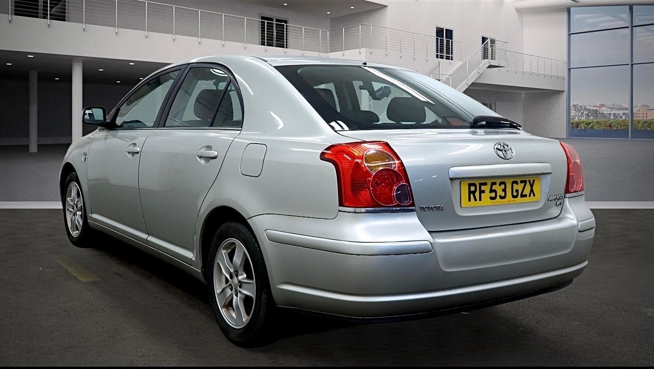 Used Toyota Avensis 2003 for sale - 77432060: Photo 4