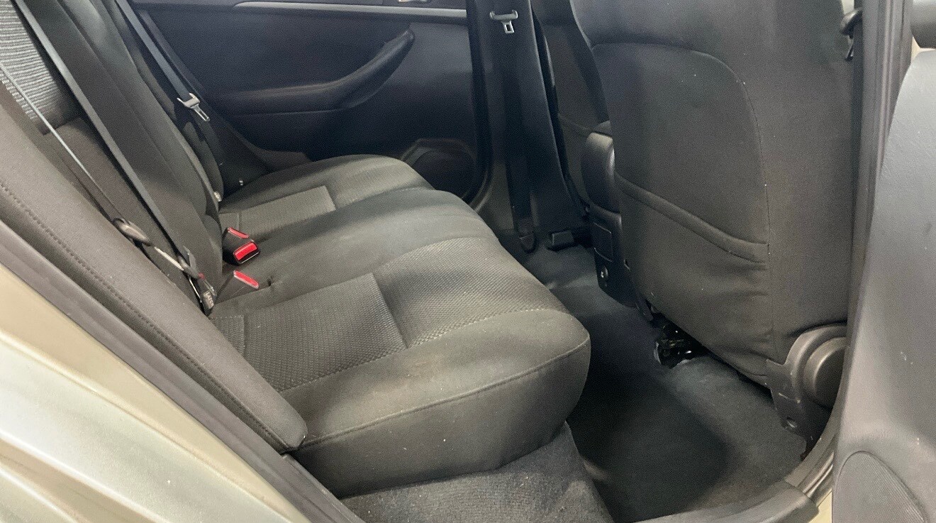 Used Toyota Avensis 2003 for sale - 77432060: Photo 8