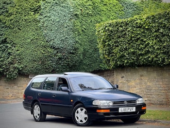 1993 (L) - 2.2 GL 5dr