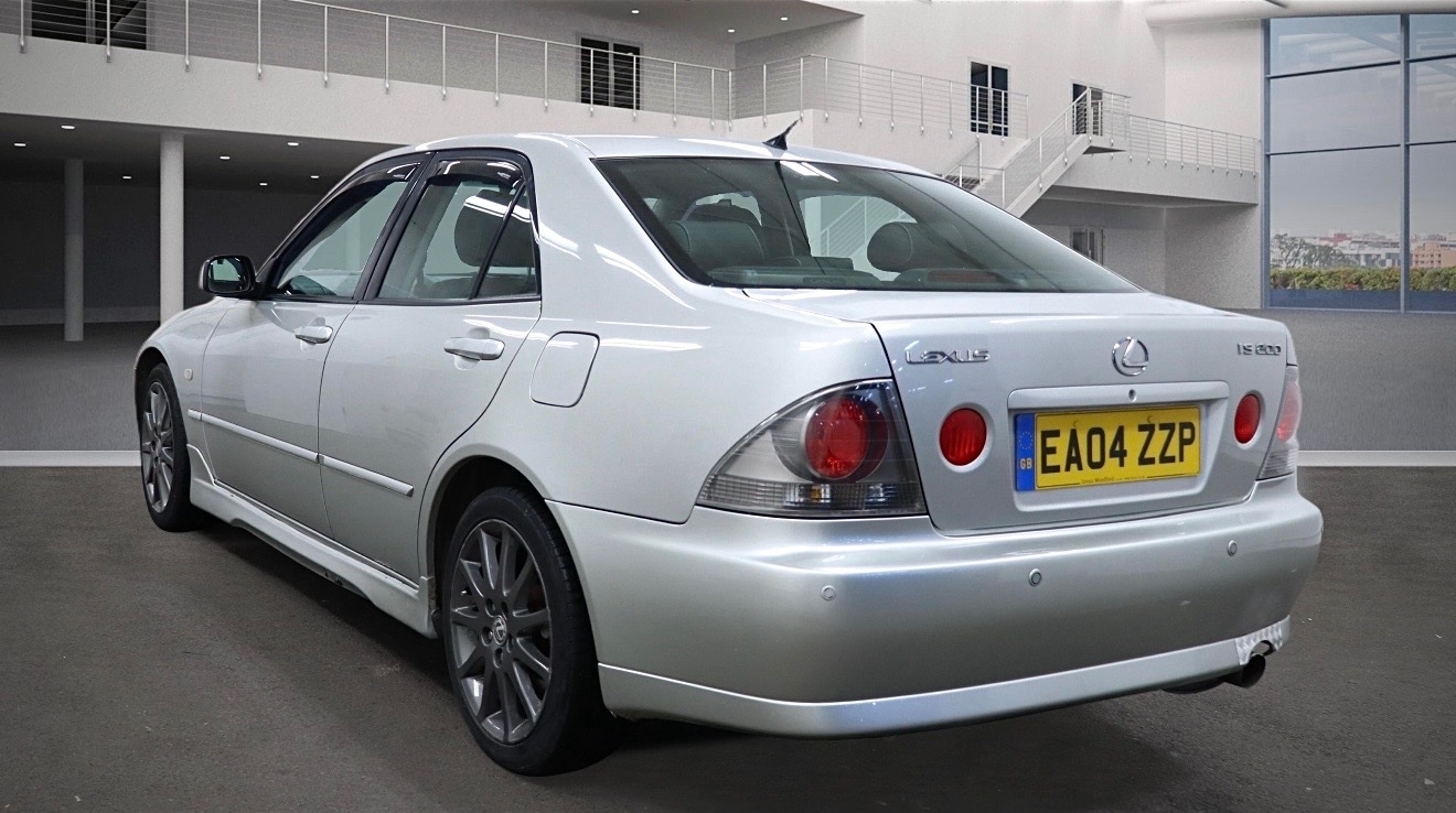 Used Lexus IS 2004 for sale - 77077015: Photo 5