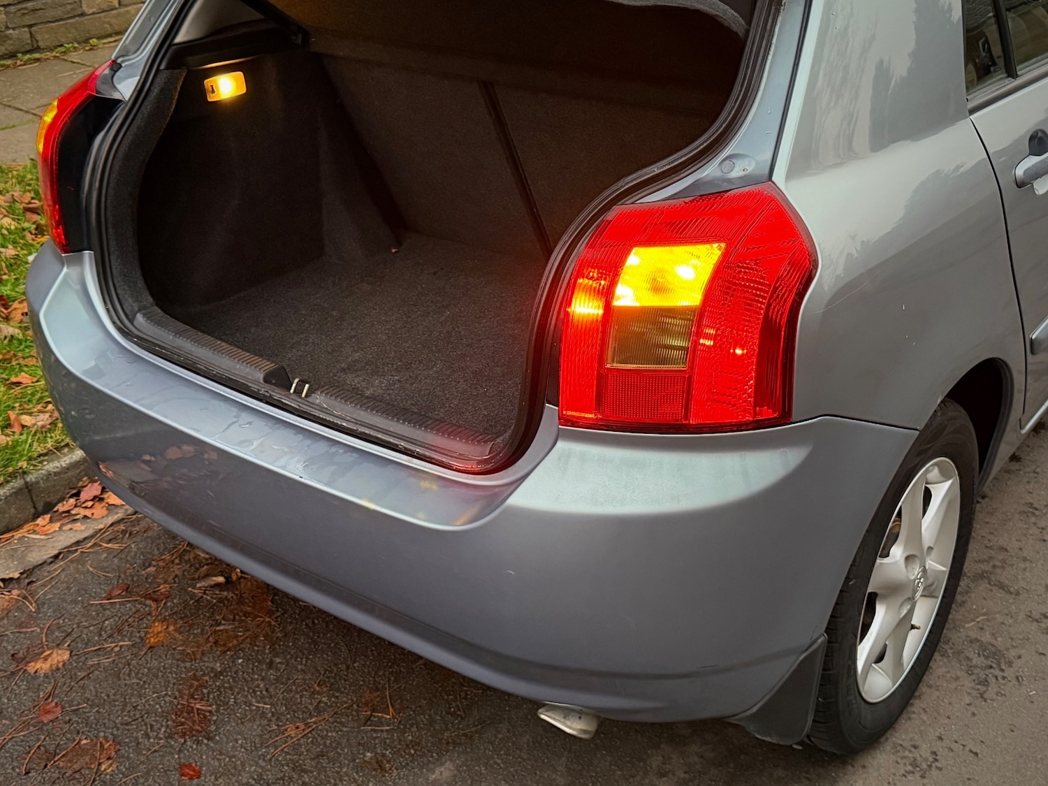 Used Toyota Corolla 2002 for sale - 76497619: Photo 14