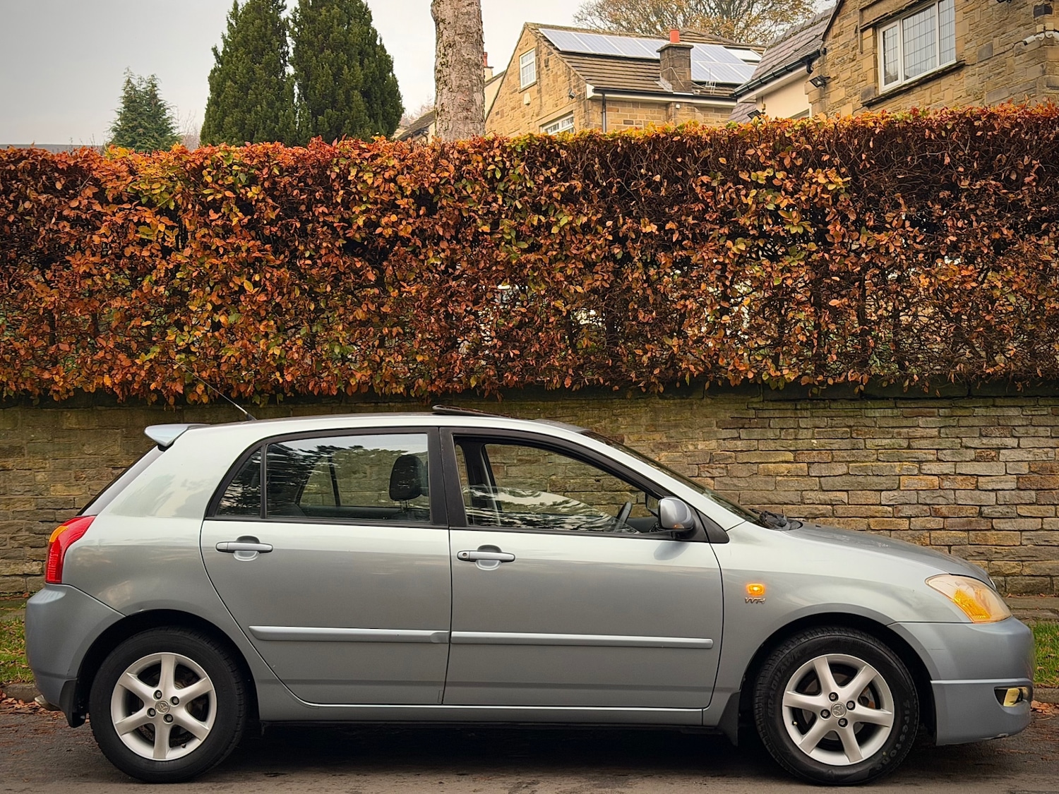 Used Toyota Corolla 2002 for sale - 76497619: Photo 2