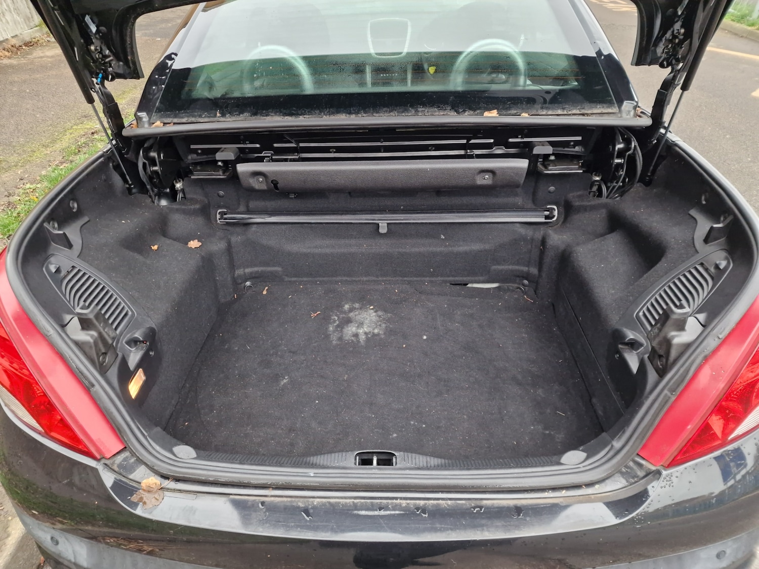 Used Peugeot 207 2013 for sale - 77028378: Photo 13