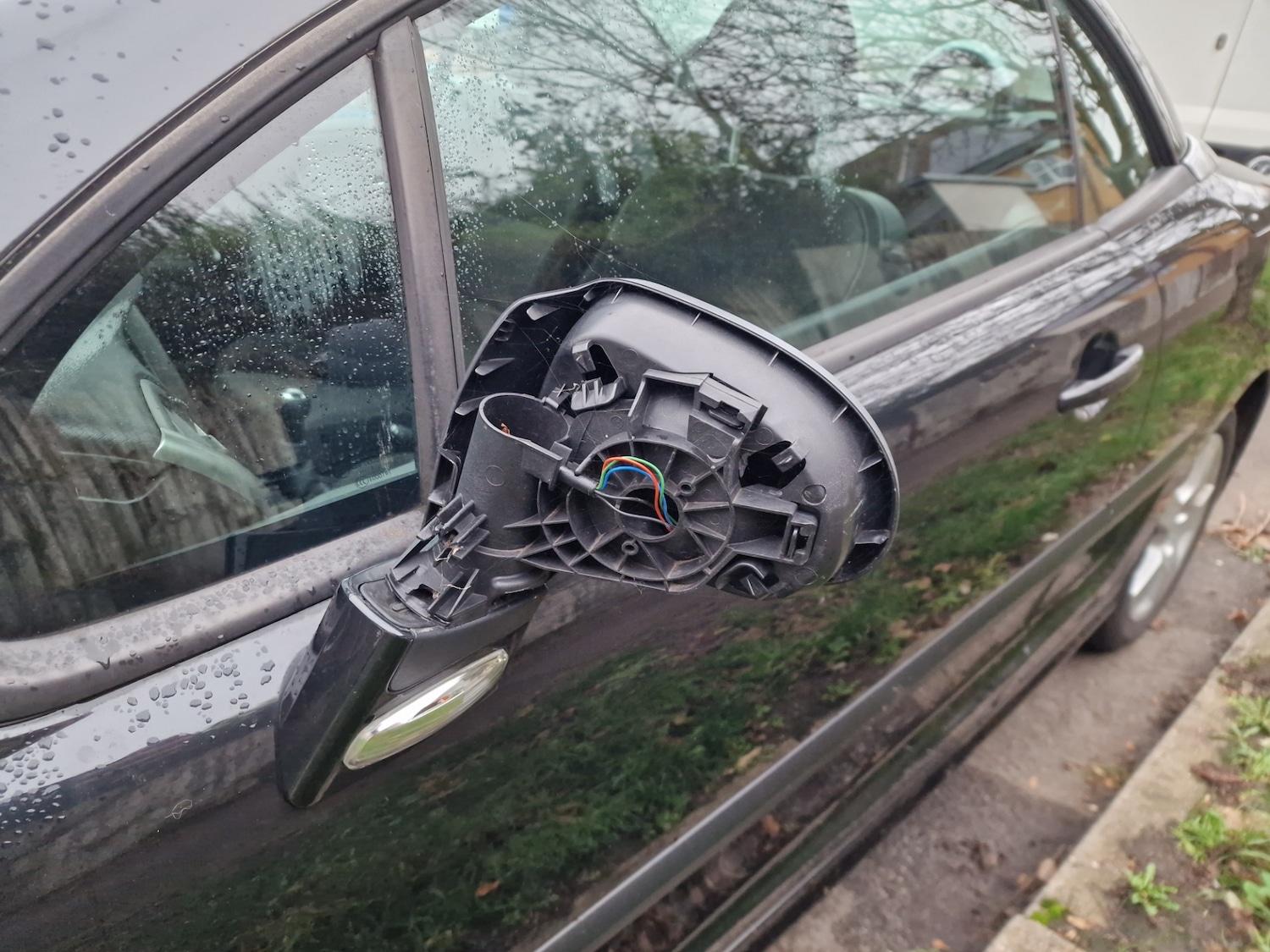 Used Peugeot 207 2013 for sale - 77028378: Photo 16