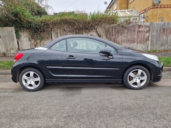 Used Peugeot 207 2013 for sale - 77028378: Photo