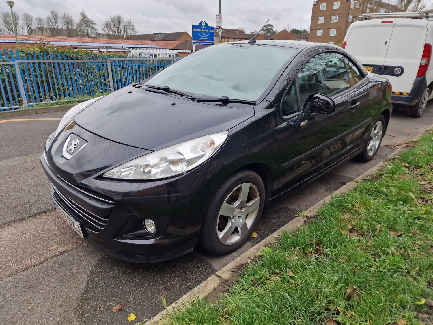 Used Peugeot 207 2013 for sale - 77028378: Photo 6