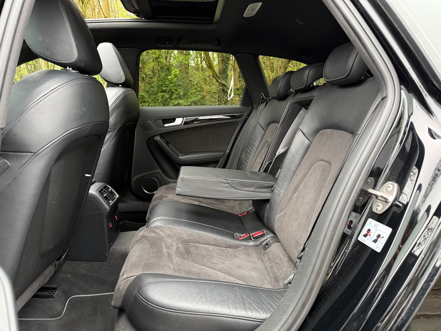 Used Audi A4 2014 for sale - 78107303: Photo 19