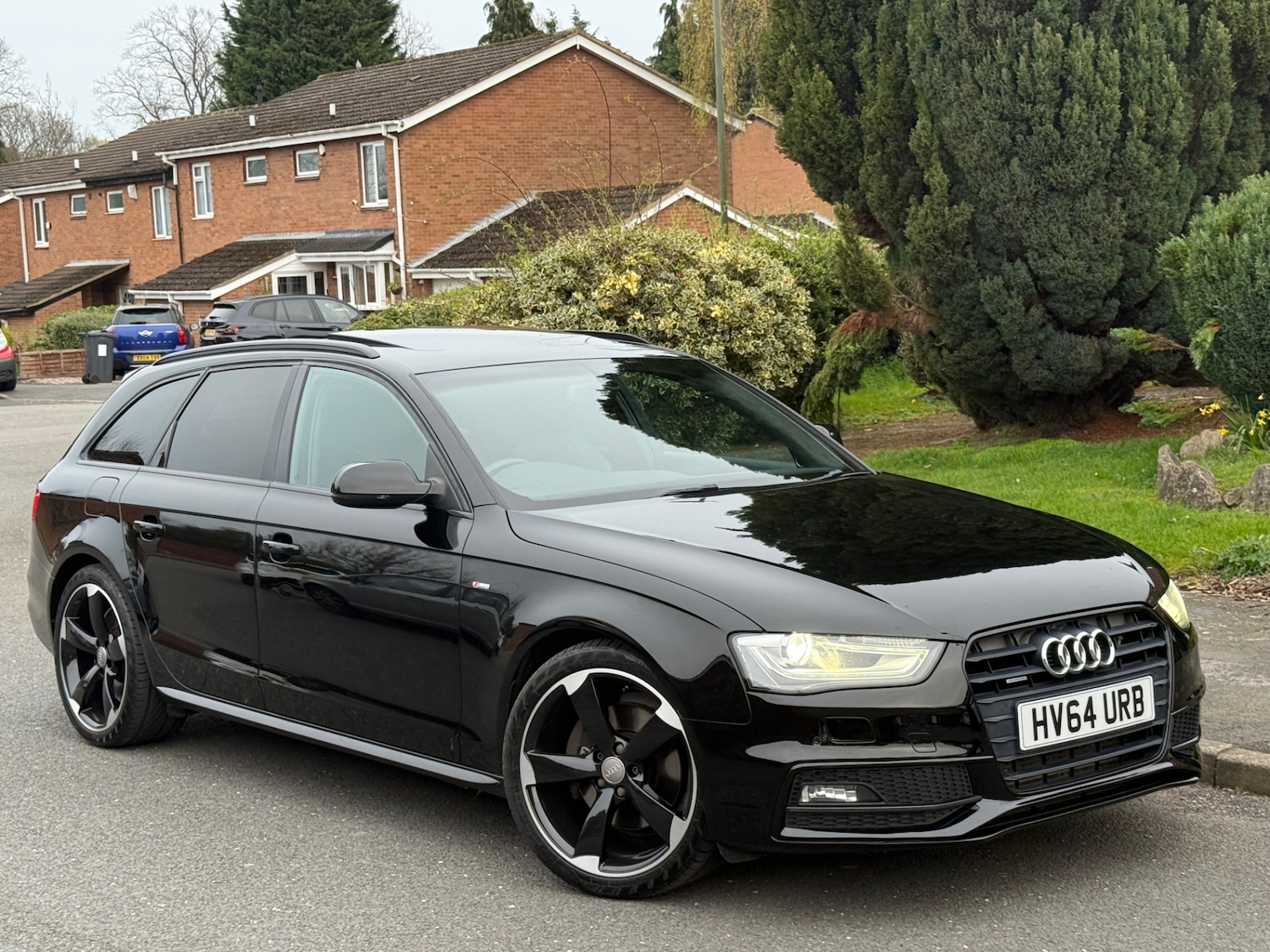 Used Audi A4 2014 for sale - 78107303: Photo 2