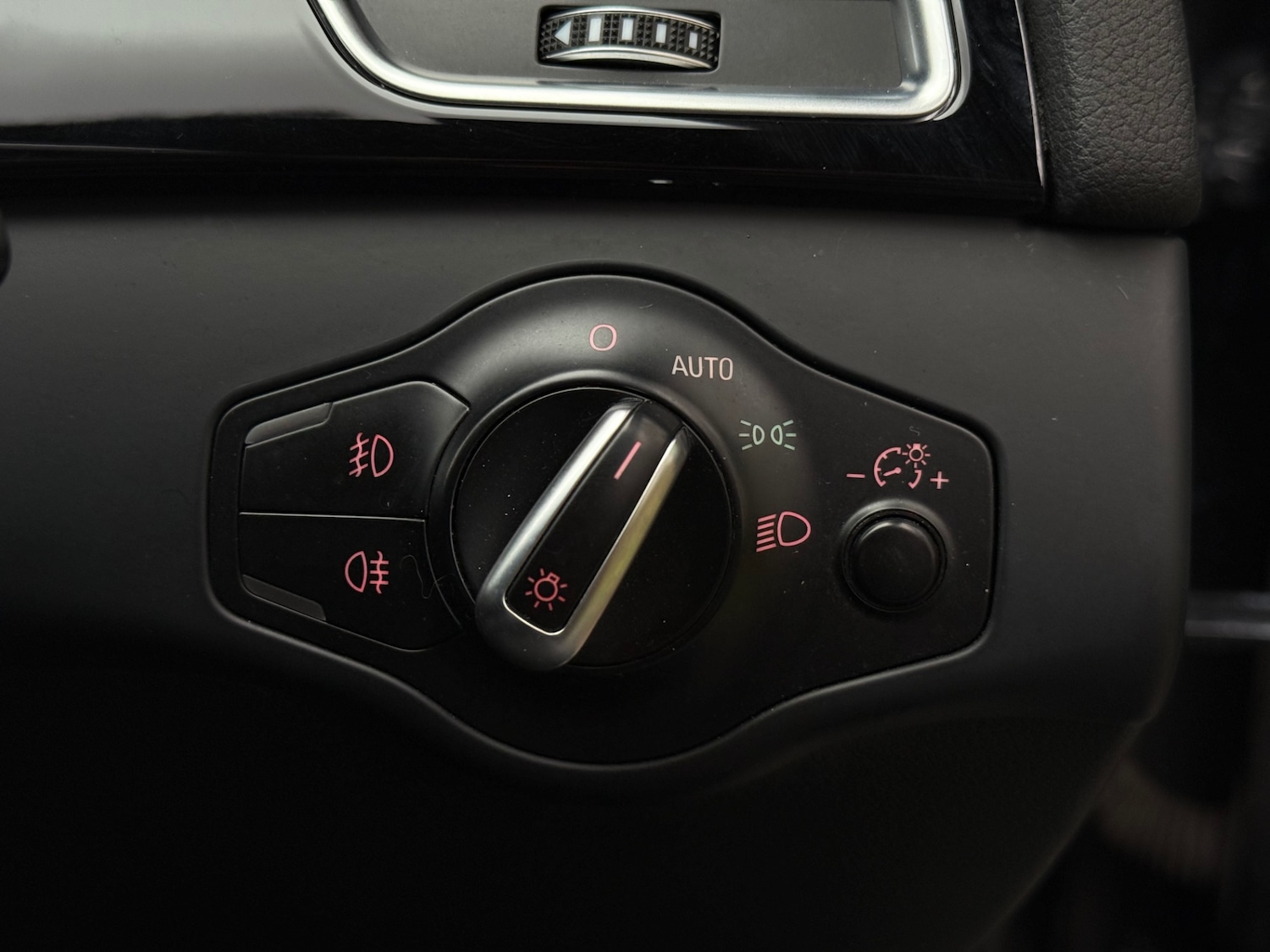 Used Audi A4 2014 for sale - 78107303: Photo 29