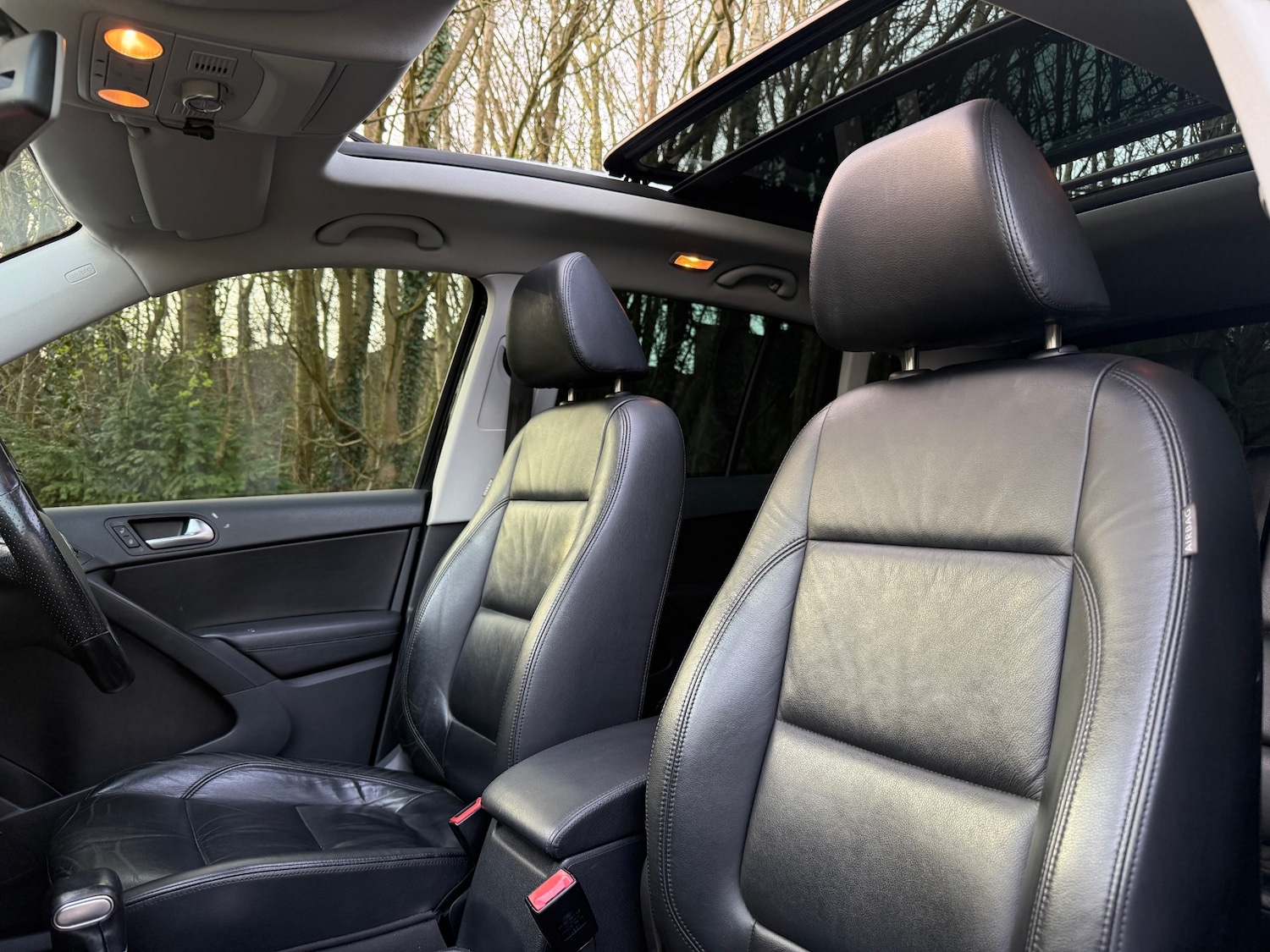 Used Volkswagen Tiguan 2010 for sale - 78107053: Photo 22