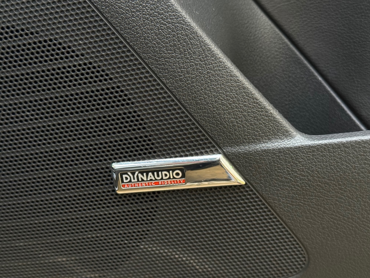 Used Volkswagen Tiguan 2010 for sale - 78107053: Photo 30