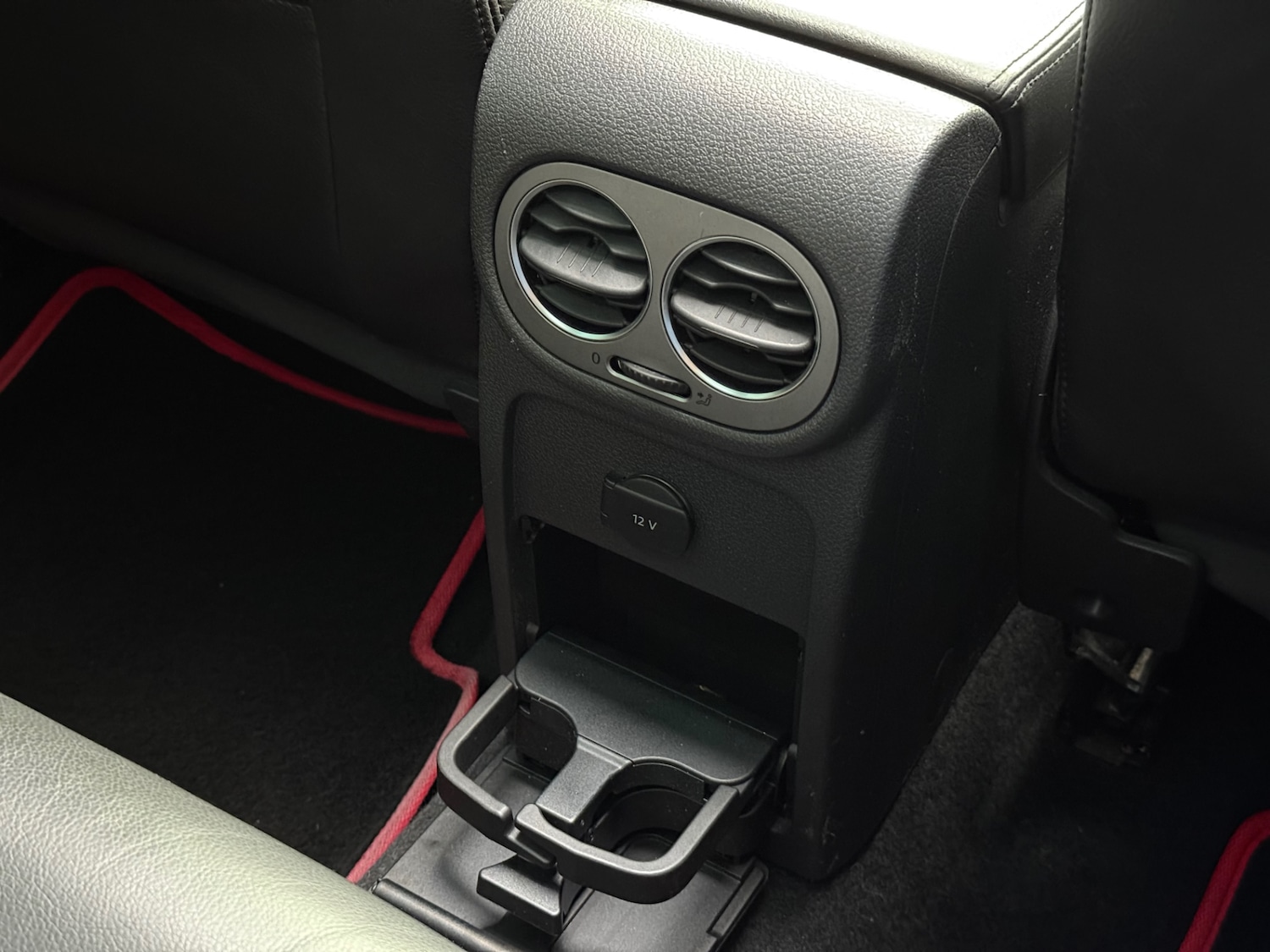 Used Volkswagen Tiguan 2010 for sale - 78107053: Photo 32