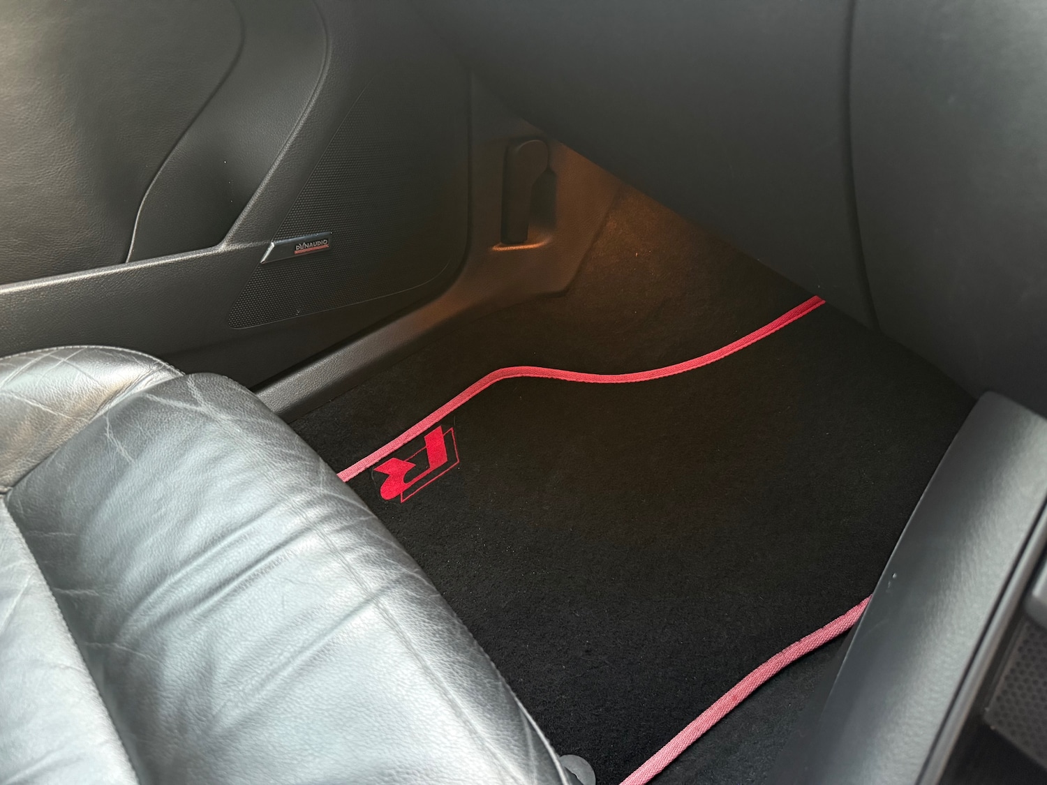 Used Volkswagen Tiguan 2010 for sale - 78107053: Photo 46