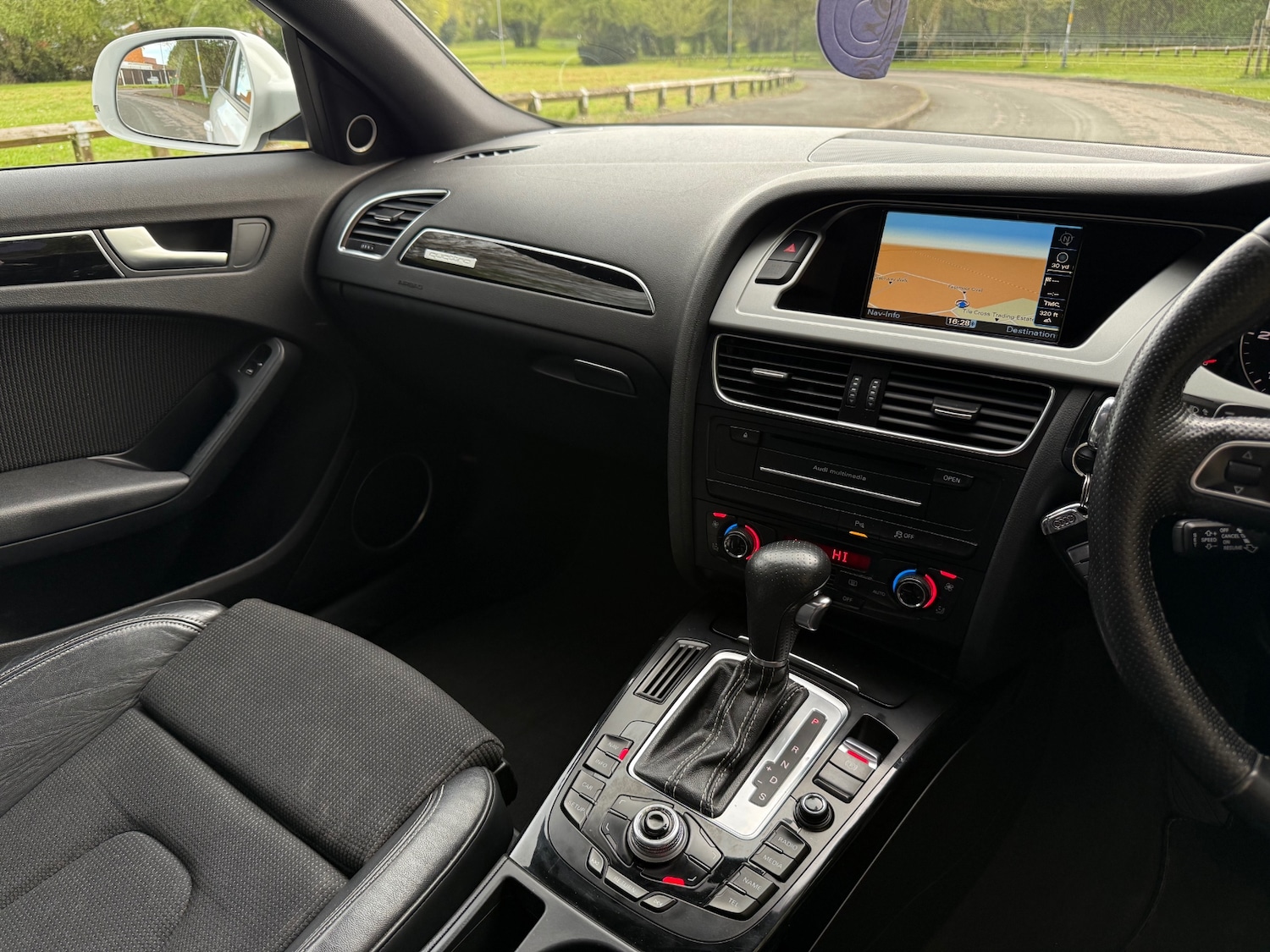 Used Audi A4 2011 for sale - 78155530: Photo 26