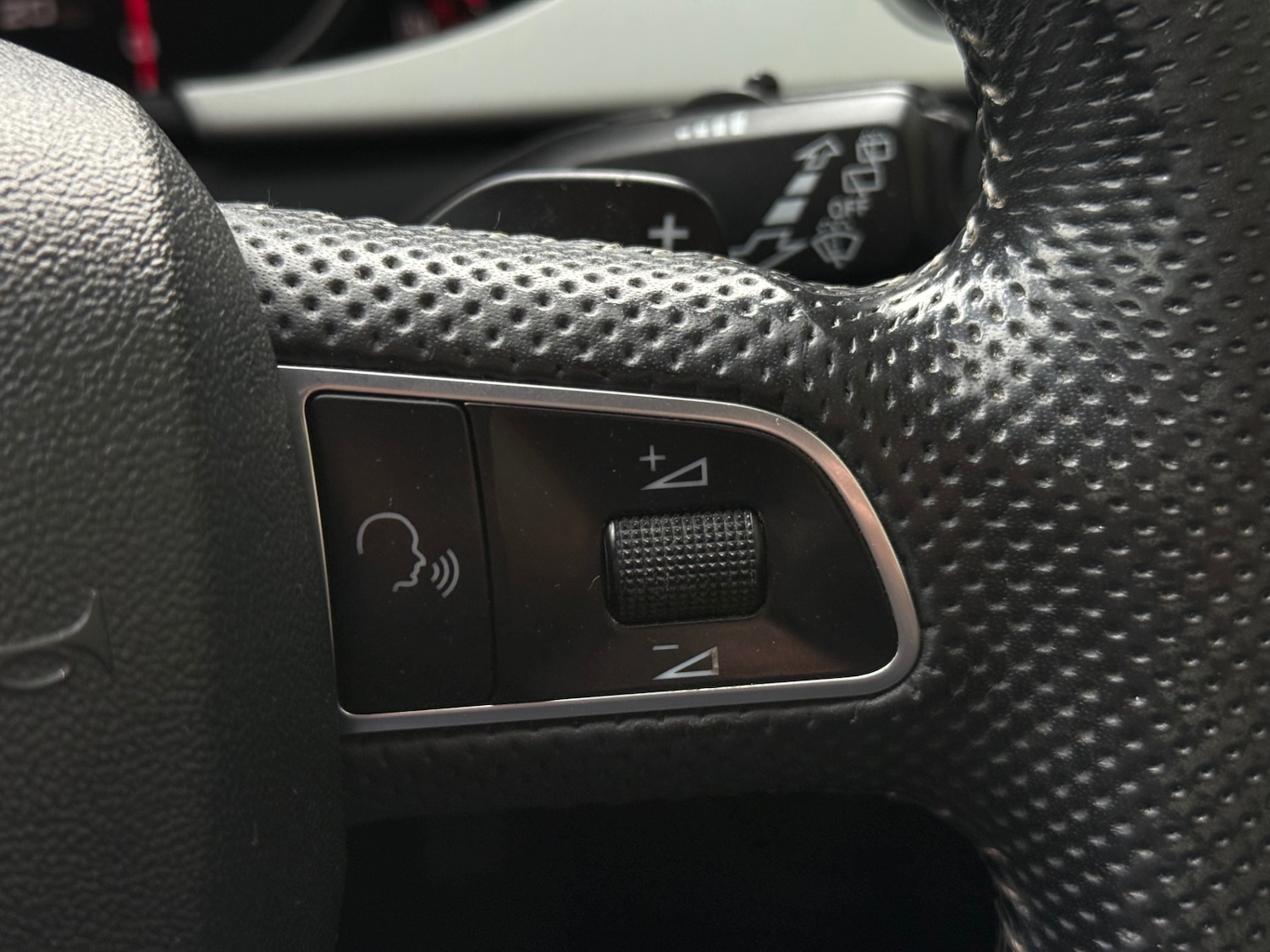 Used Audi A4 2011 for sale - 78155530: Photo 34