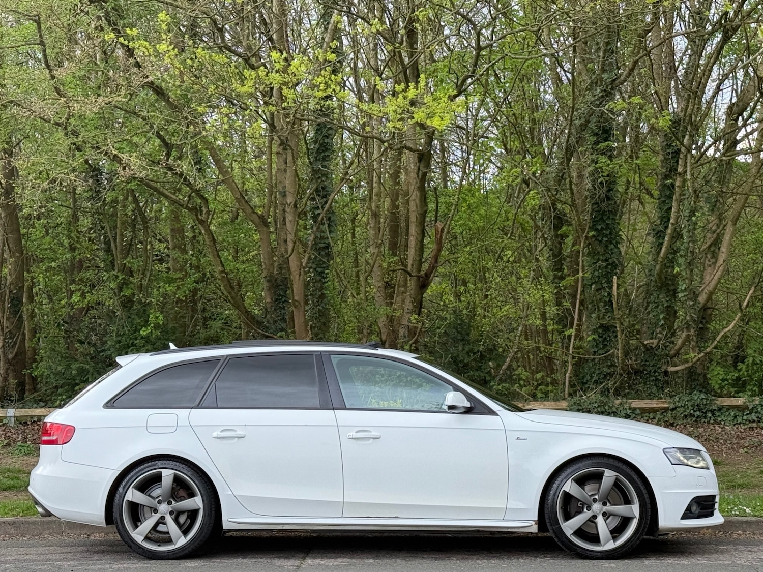 Used Audi A4 2011 for sale - 78155530: Photo 5