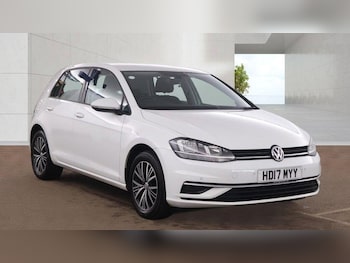 Used Volkswagen Golf 2017 for sale - 78703476: Photo