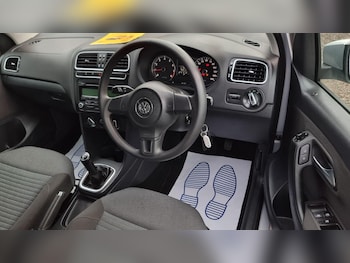 Used Volkswagen Polo 2011 for sale - 78352920: Photo