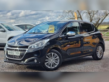 Used Peugeot 208 2015 for sale - 78273798: Photo