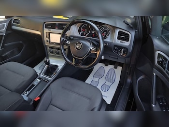 Used Volkswagen Golf 2016 for sale - 78273737: Photo