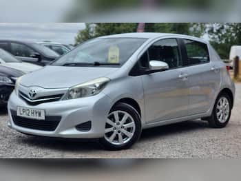 Used Toyota Yaris 2012 for sale - 79807093: Photo